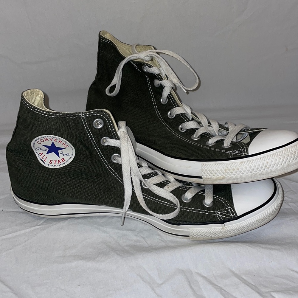 Mens Converse high top shoes